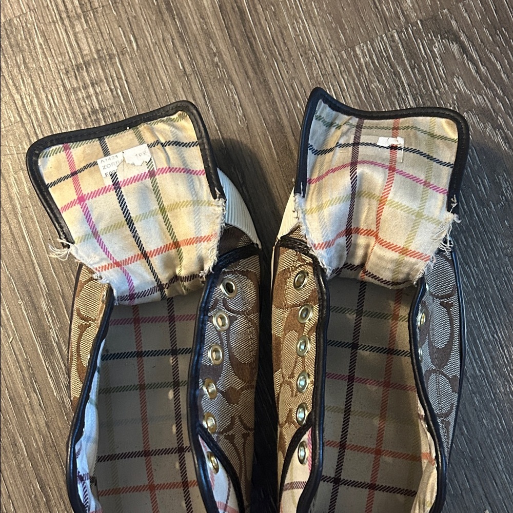 Coach Signature canvas sneakers size 9/10 Laces not included - Picture 3 of 7